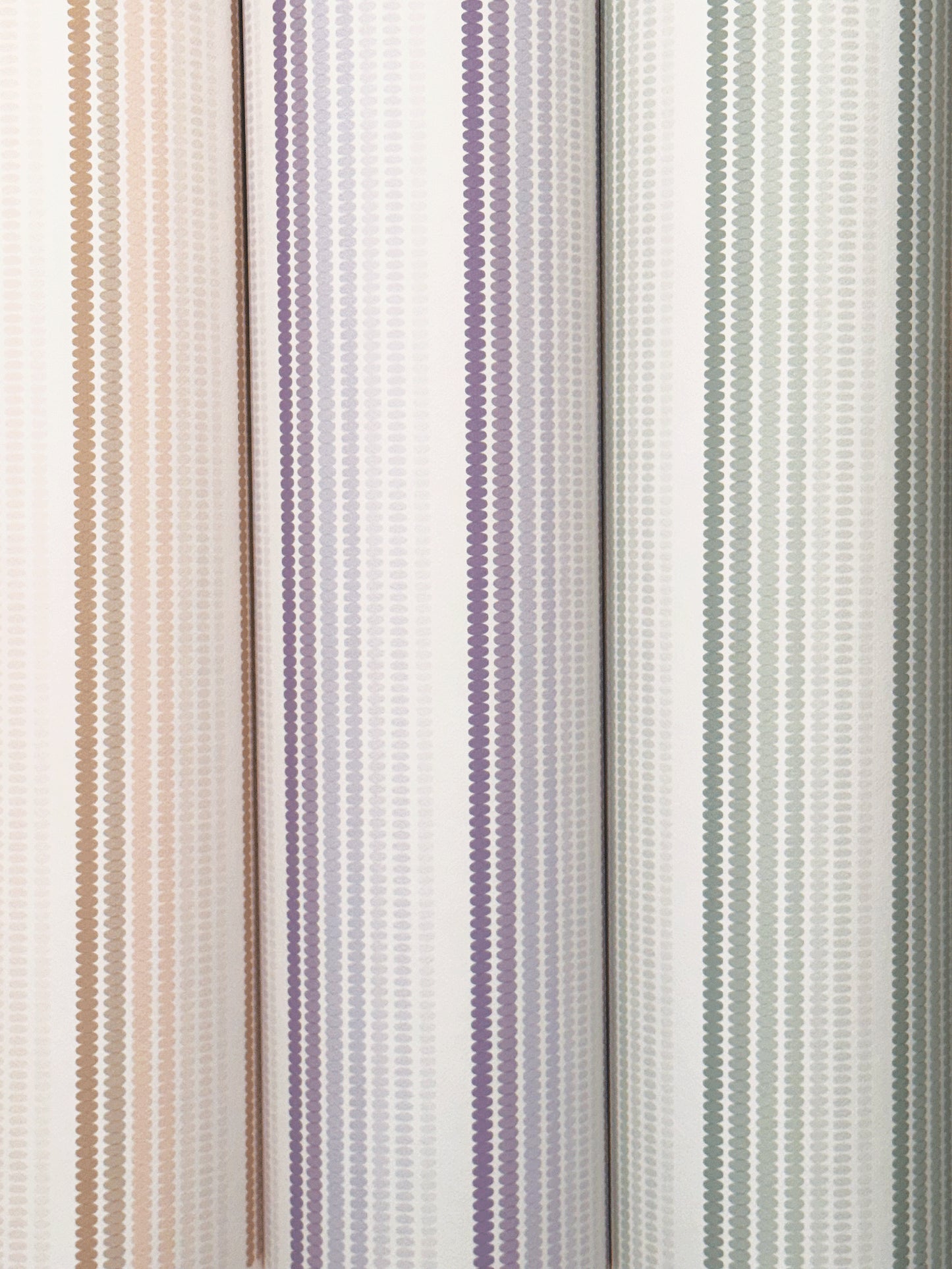 PEBBLE STRIPE WALLPAPER_EMERALD_MOSS image 2